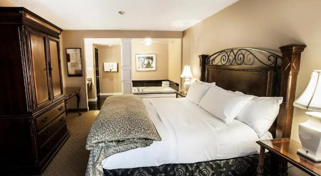 Люкс Old Stone Inn Boutique Hotel