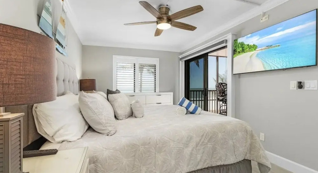 Seaside 108: Oceanview 2br/2ba Condo With Pool, Steps To Beach 2 Bedroom Condo, Забронировать Апартаменты/квартира Отели Fort Myers Area с бассейном, Бассейн