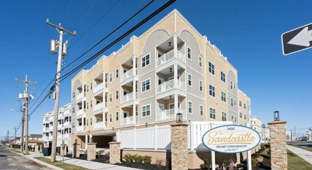 Residence 201N, Varaa Hotelli Hotellit Wildwoods Beach uima-altaalla, Uima-allas
