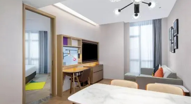Двухместный люкс с видом на горы Home2 Suite by Hilton Foshan Lishui