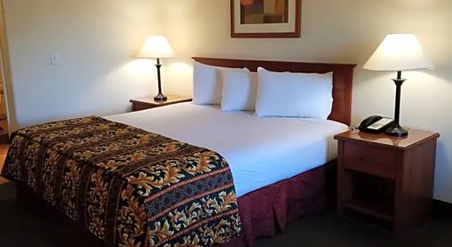 Номер Standard Premier Inns Tolleson