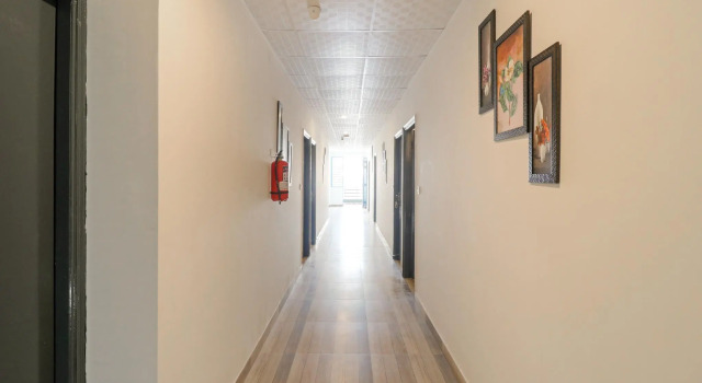 OYO 74535 Hotel Luxury Inn, Забронировать Отель Отели штата Махараштры 3 звезды, 3*