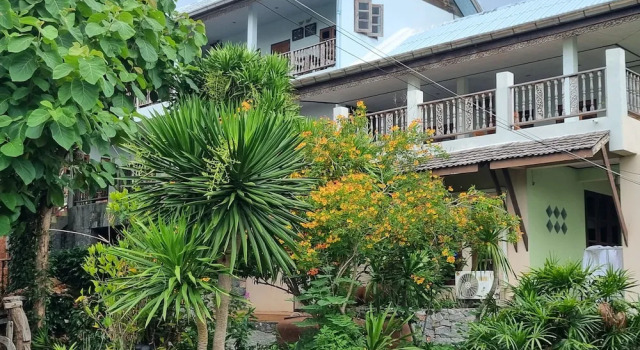 Sawasdee Sichang Resort