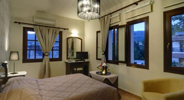 Люкс Superior с балконом Enalion Hotel