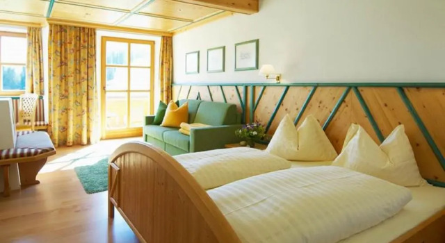 Двухместный номер Standard с балконом Hotel Mohnenfluh