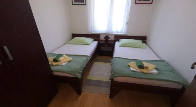 Apartment 2 Biba 4 1, Забронировать Апартаменты/квартира Отели Приморско-Горанской жупания с парковкой, Парковка