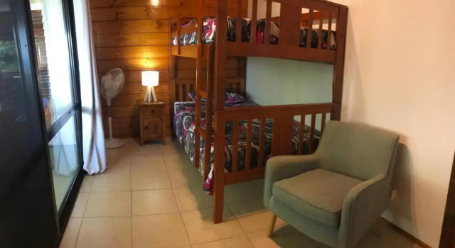 Pacific views, tranquil location, extra large home, Navy House 1, Rezervasyon Otel Avarua havuzlu oteller, Yüzme Havuzu