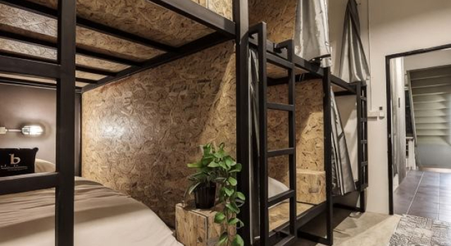 Кровать в общем номере BLOOMZ HOSTEL