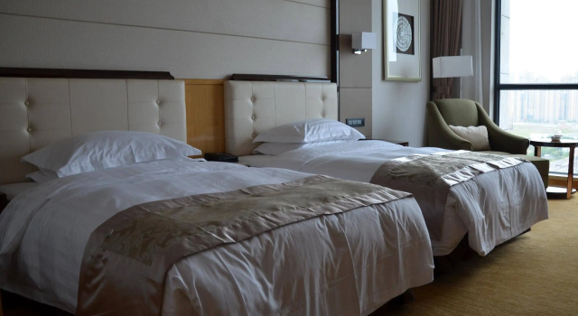 Jin Jiang MingCheng Hotel, Book Hotel 4-stjernede hoteller i Yancheng, 4*