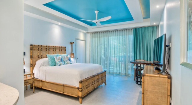 Двухместный номер Deluxe с балконом Cane Garden Bay Beach Hotel