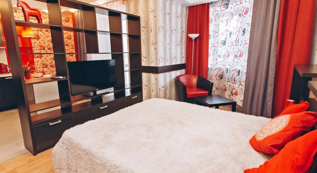 Люкс Luxury с балконом Апартаменты Home-Hotel