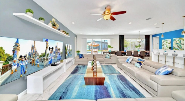 15br Mansion w Private Pool BBQ and Netflix, Rezerwuj Willa Kissimmee Kissimmee