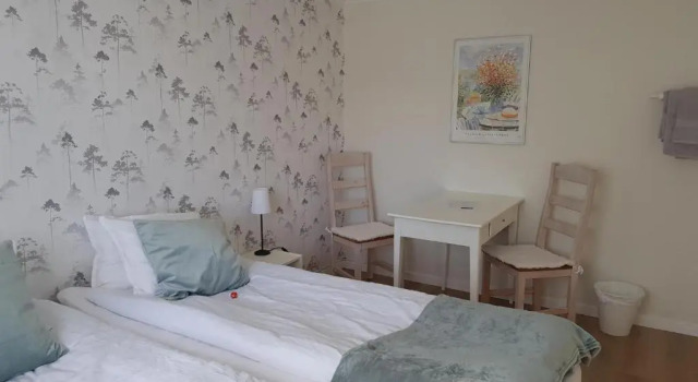 B&B Parkgården Leksand, Rezerwuj Bed and Breakfast Hotele w Svealand z parkingiem, Parking