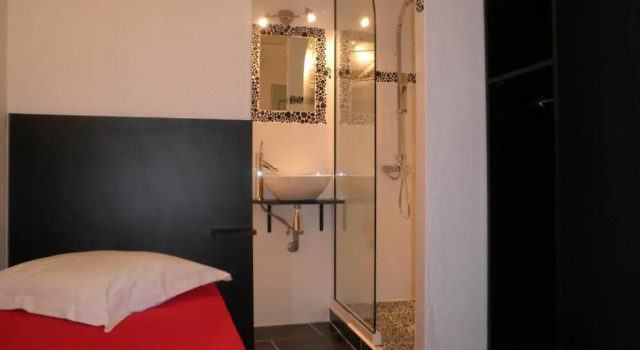 Одноместный номер Standard Au Nouvel Hôtel