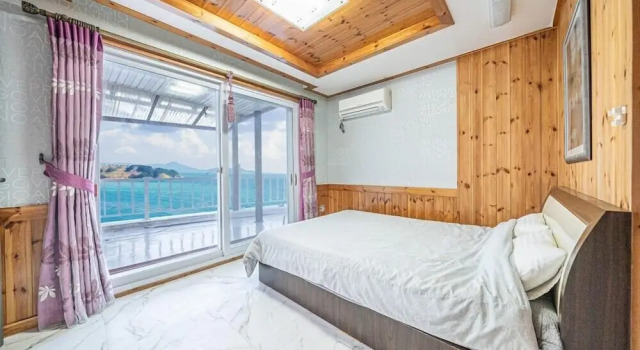 Номер Standard White O Pension