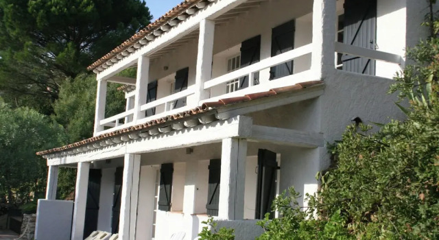 Country-style Decorated Villa With Pool and Breathtaking, Panoramic View of the Gulf of Saint-tropez, Забронировать Вилла Отели Сент-Максима с бассейном, Бассейн