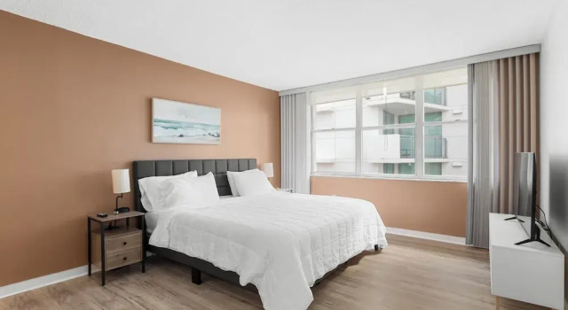 Bay Harbor Sunset Two Bedrooms Apt, Buchen Sie Ferienwohnung Bay Harbor Islands USA