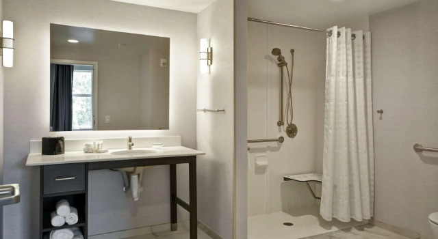 Двухместный люкс Homewood Suites by Hilton Raleigh Cary I-40