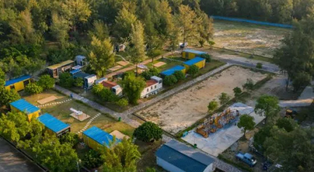 Xingshu RV camping Hotel, Rezerwuj Pole kempingowe Hotele w Fangchenggang z basenem, Basen