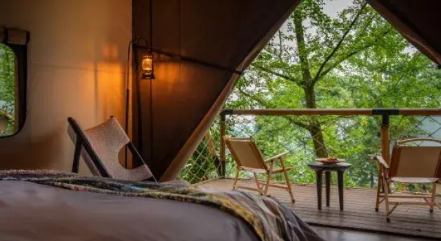 Тент с 5 комнатами Mount Qingcheng Houshanli Homestay