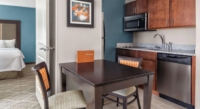 Четырёхместный люкс Homewood Suites By Hilton Wauwatosa Milwaukee