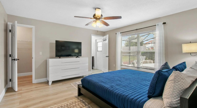 The Eazy Breezy House - 4BR w/ Heated Pool