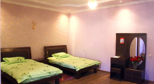 Четырёхместный номер Standard Christy Hotel