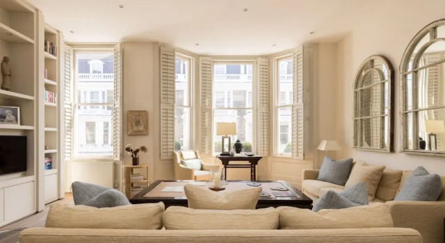Green History 3 Bedrooms in Kensington, Забронировать Апартаменты/квартира Лондон Большой Лондон, рядом с Kensington Town Hall