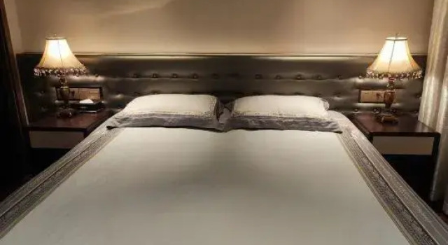 Люкс Yolan Executive Hotel Apartments
