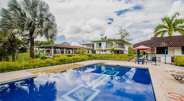 Hacienda Araucaria Habitacion 10, Reservar Casa de férias Moradias em Quindio, Vila