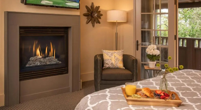 Студия Luxury Carmel Country Inn