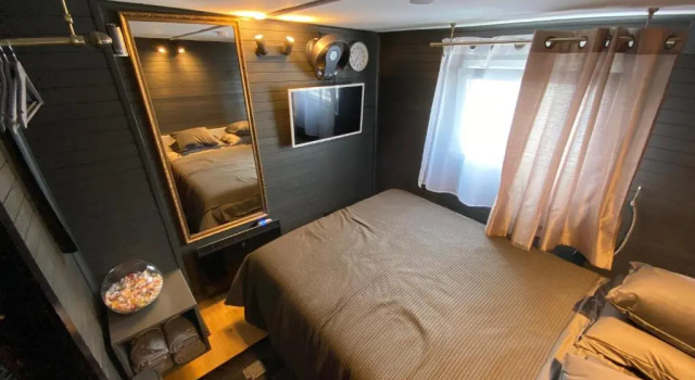 Modernus kambarys baržoje ant Nemuno, Book Hotel Kaunas 