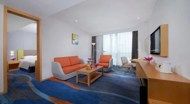 Люкс Holiday Inn Express Zhengzhou Zhengdong by IHG