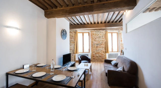 Le St Pierre, Prenota Hotel Lione Rodano