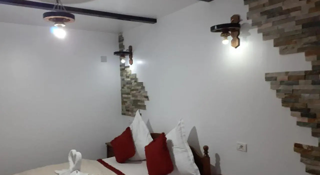 Pension Dracula, Varaa Lomakeskus Hotellit Carpathians - Romania uima-altaalla, Uima-allas
