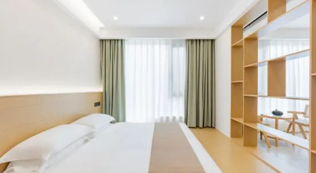 Семейный люкс с красивым видом из окна Xinyuan Hotel