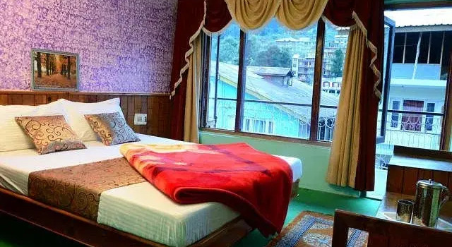 Monalisa hotel, Забронировать Отель Отели Манали с завтраком, Завтраки