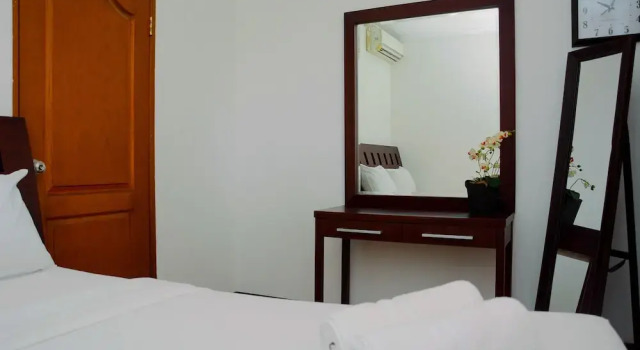 Comfortable 2BR Apartment at Mediterania Palace Residence
