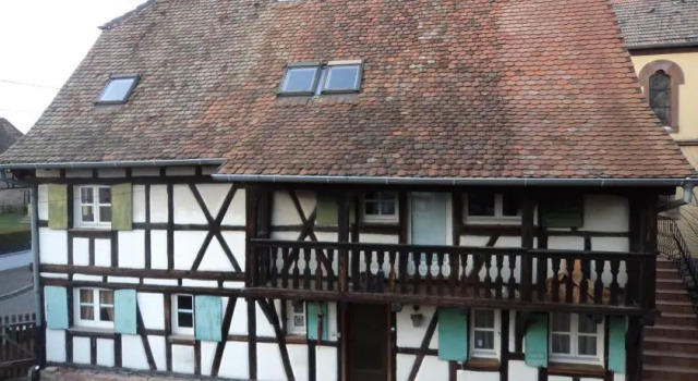 Les Chambres de Christine, Book Hotel  