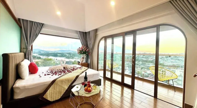 Номер Deluxe Cát Tường Hotel