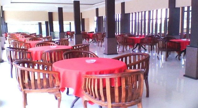 Grand Orri Hotel & Convention, Book Hotel Hotels in Berastagi with Parking, Parking