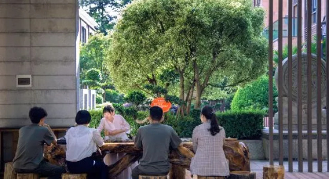 Yiyang Lefu Hot Spring Holiday Hotel