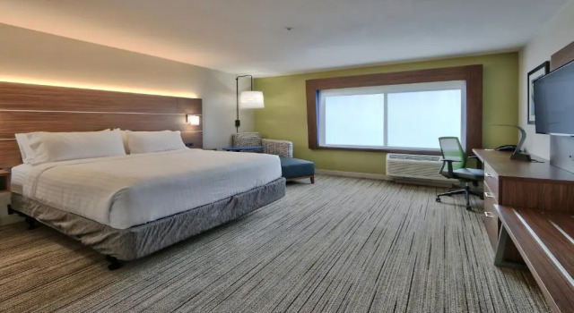 Четырёхместный номер Standard Holiday Inn Express & Suites Broomfield by IHG