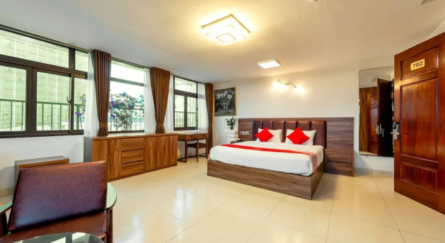 Люкс Westlake Tay Ho Hotel 696 Lạc Long Quân