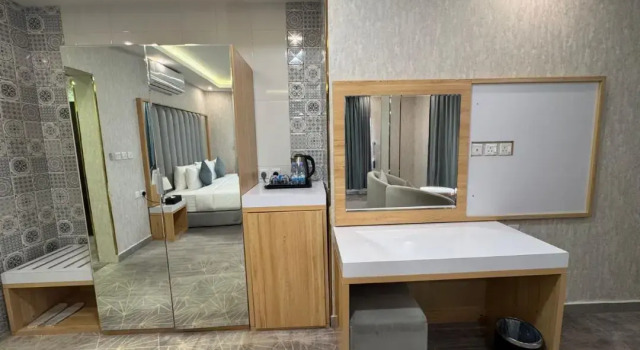 Rose Land Hotel, Book Hotel Hoteller i Umluj med parkering, Parkering