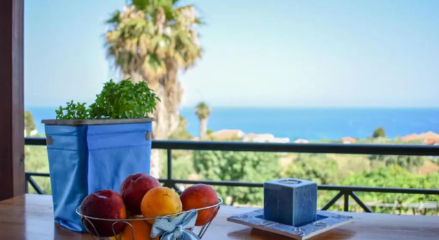 Апартаменты Deluxe Panorama/ near the venetian castle and the beach