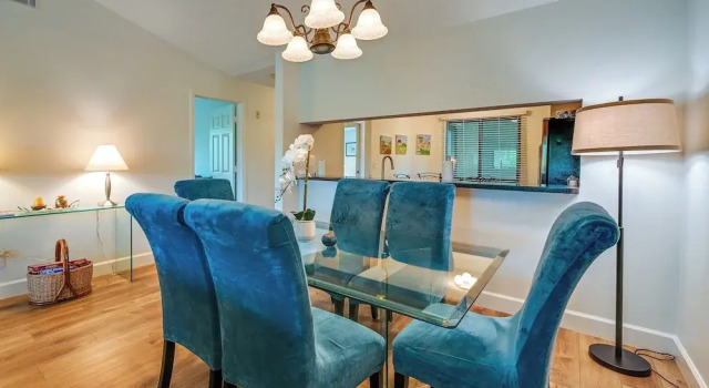 3 Mi to Beaches: Naples Condo w/ Pool Access!, Забронировать Апартаменты/квартира Ист-Нейплс Нейплс