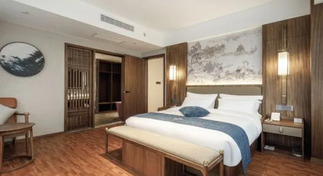 Люкс Luxury Zoergai Zunyue Ruitian Hotel