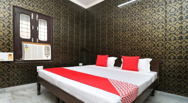 Двухместный люкс Hotel O Mall Residency