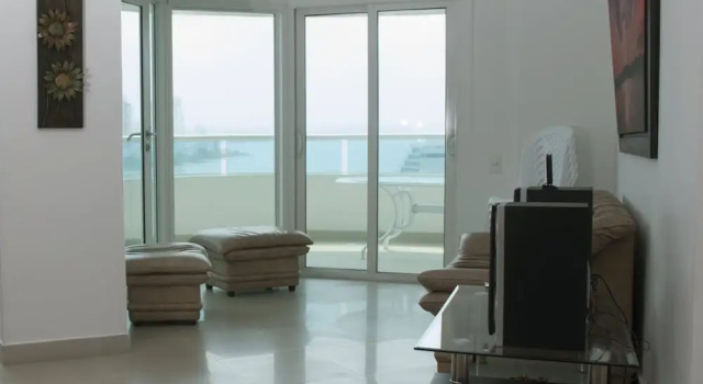 Apartment in Cartagena Ocean Front 2tl14 With Air Conditioning and Wifi